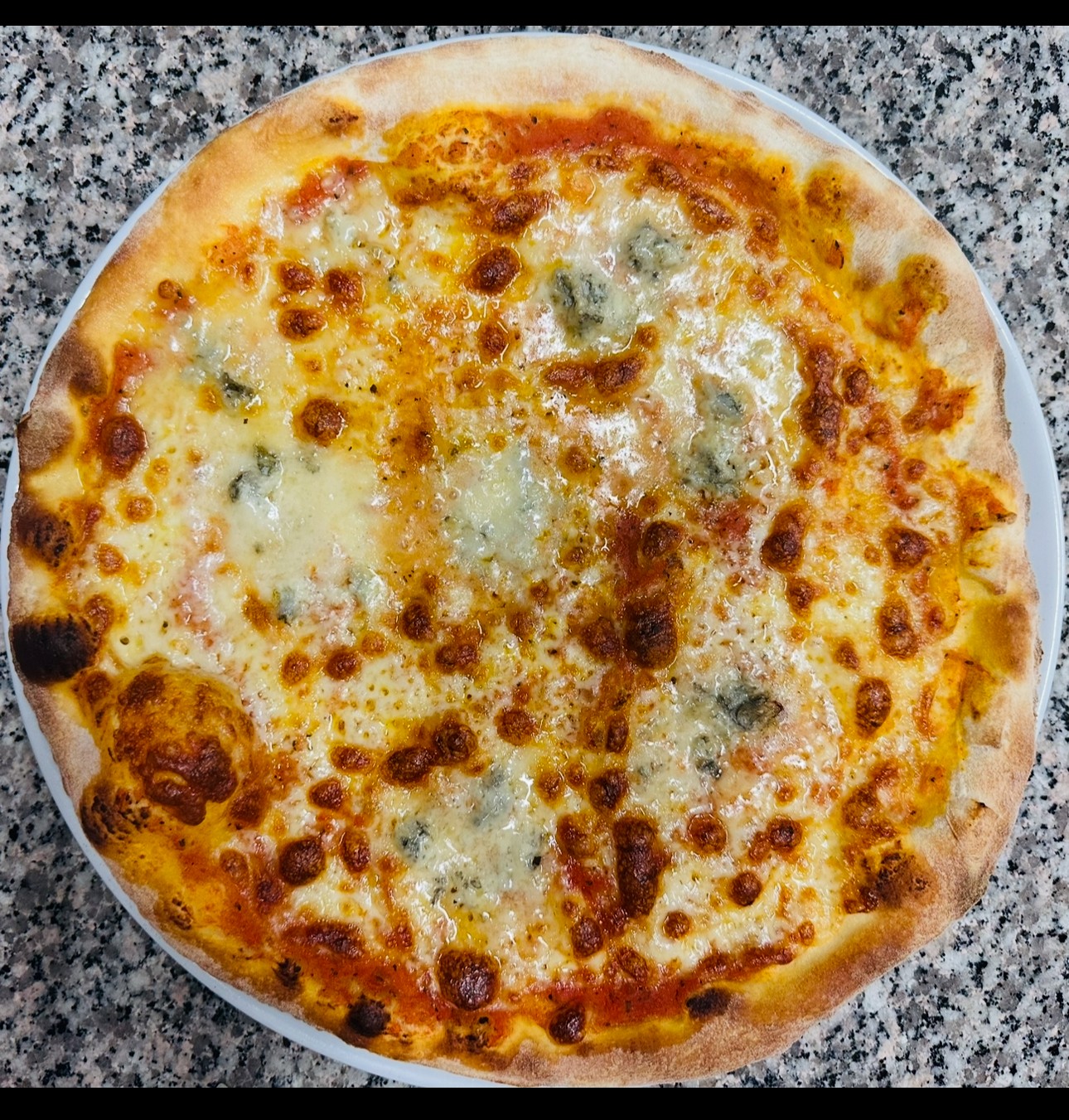 Pizza 4 Formaggi
